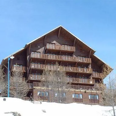 Madame Les De La Diva Lägenhetshotell 3*